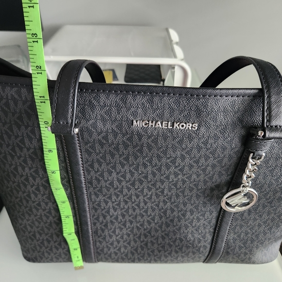 Michael Kors Laptop Tote - Picture 5 of 5